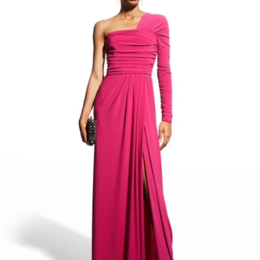 Monique Lhuillier Asymmetric Square Neckline Gown